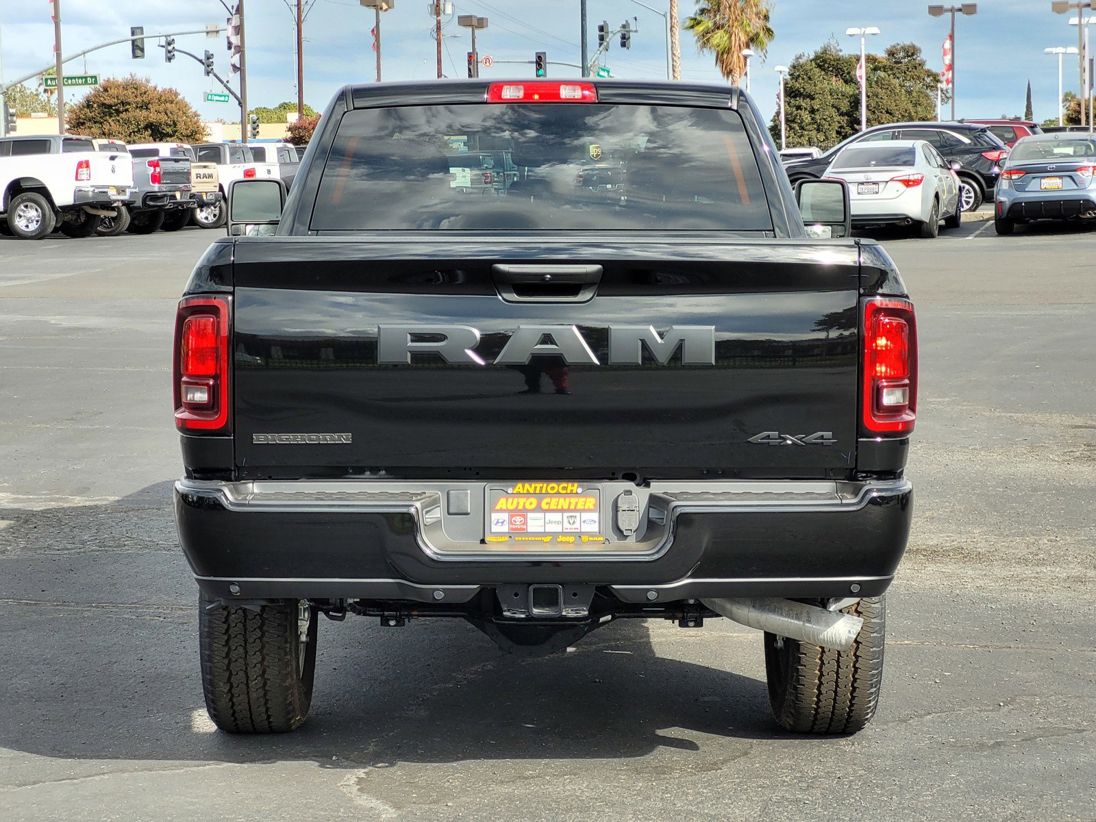 2026 Ram 2500 Tradesman photo 4