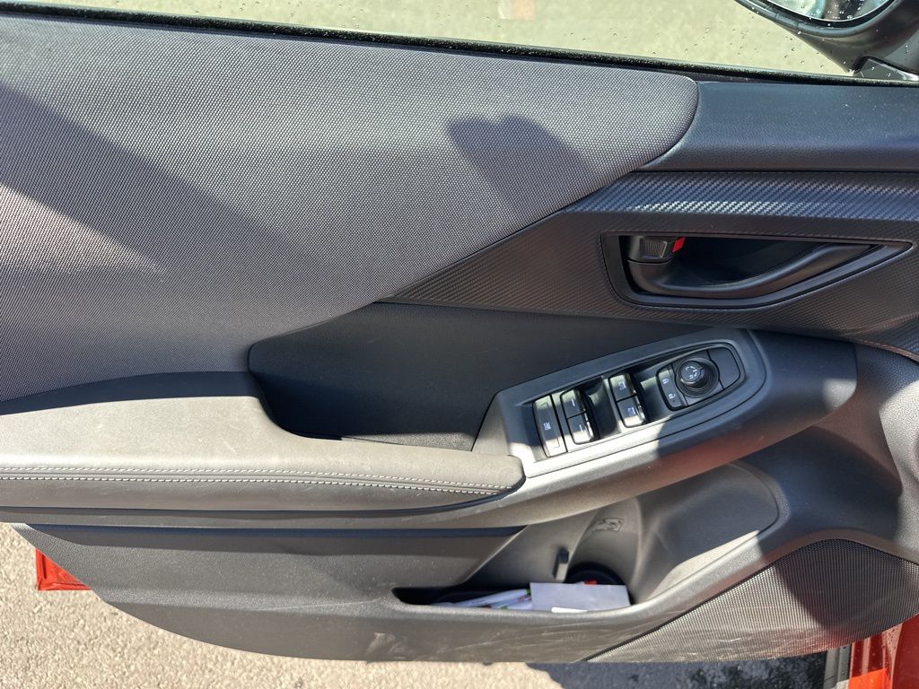 2025 Subaru Crosstrek Premium photo 17