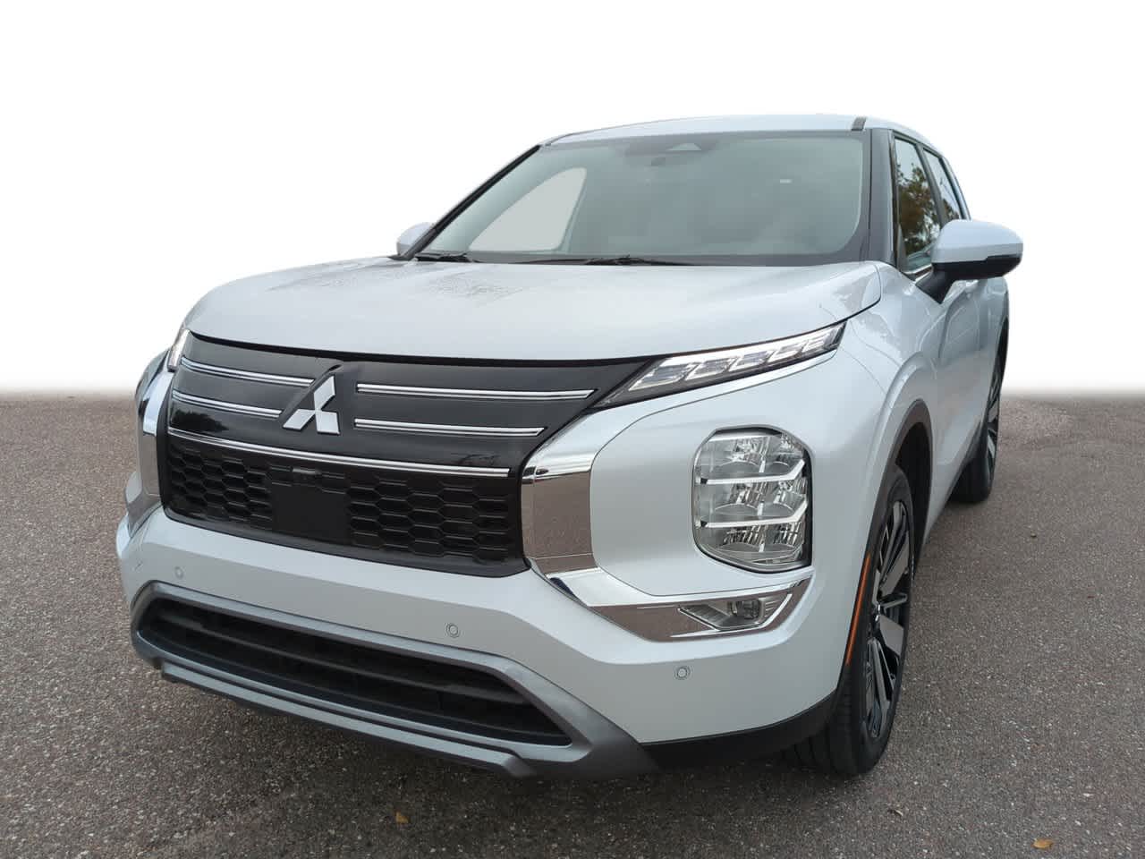 2025 Mitsubishi Outlander SE's photo