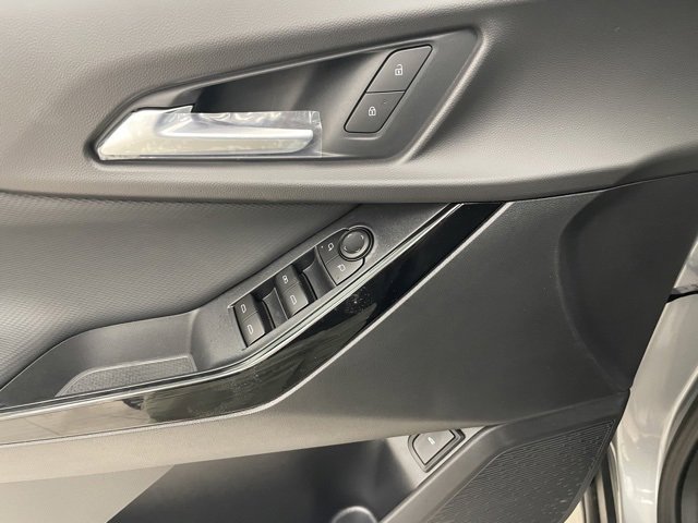 2026 Chevrolet Equinox LT photo 9
