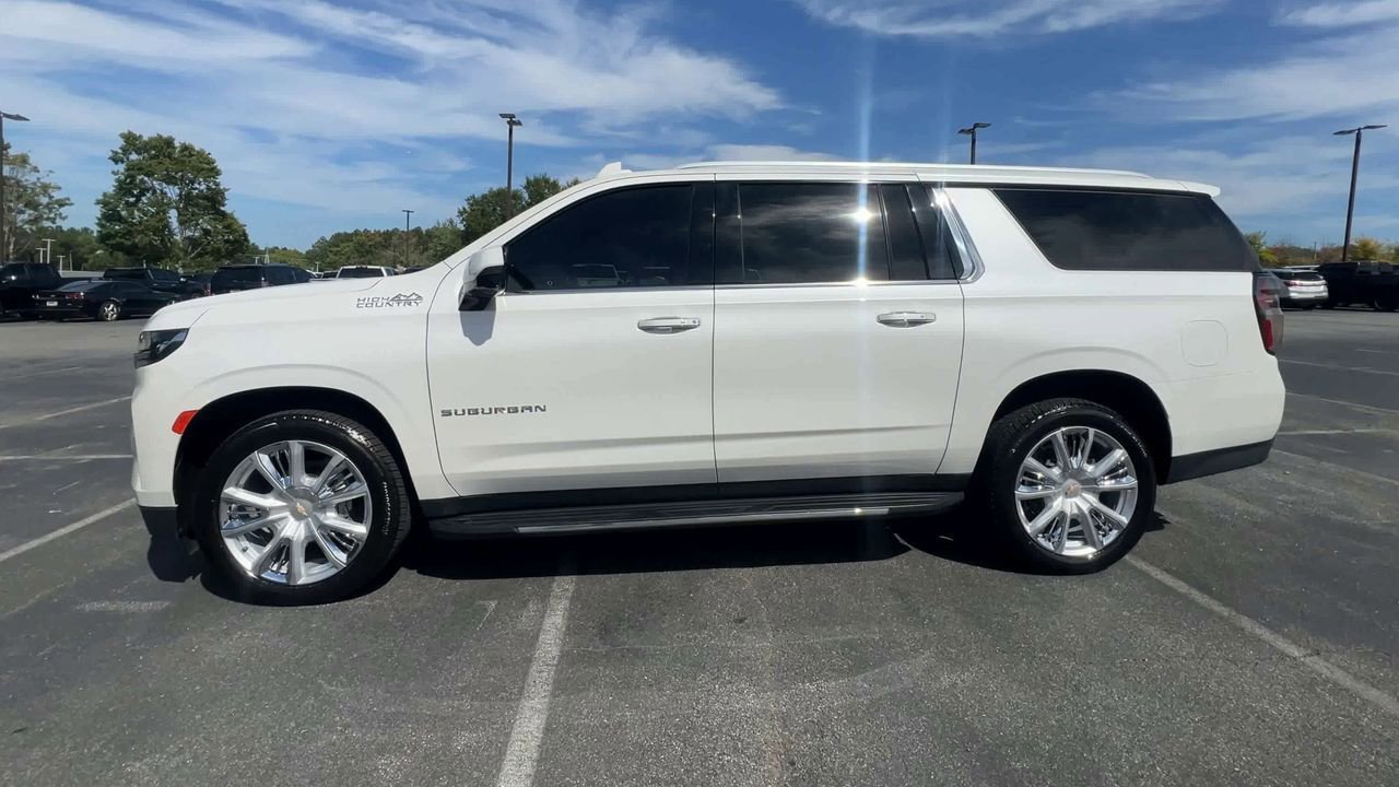 2021 Chevrolet Suburban High Country photo 4
