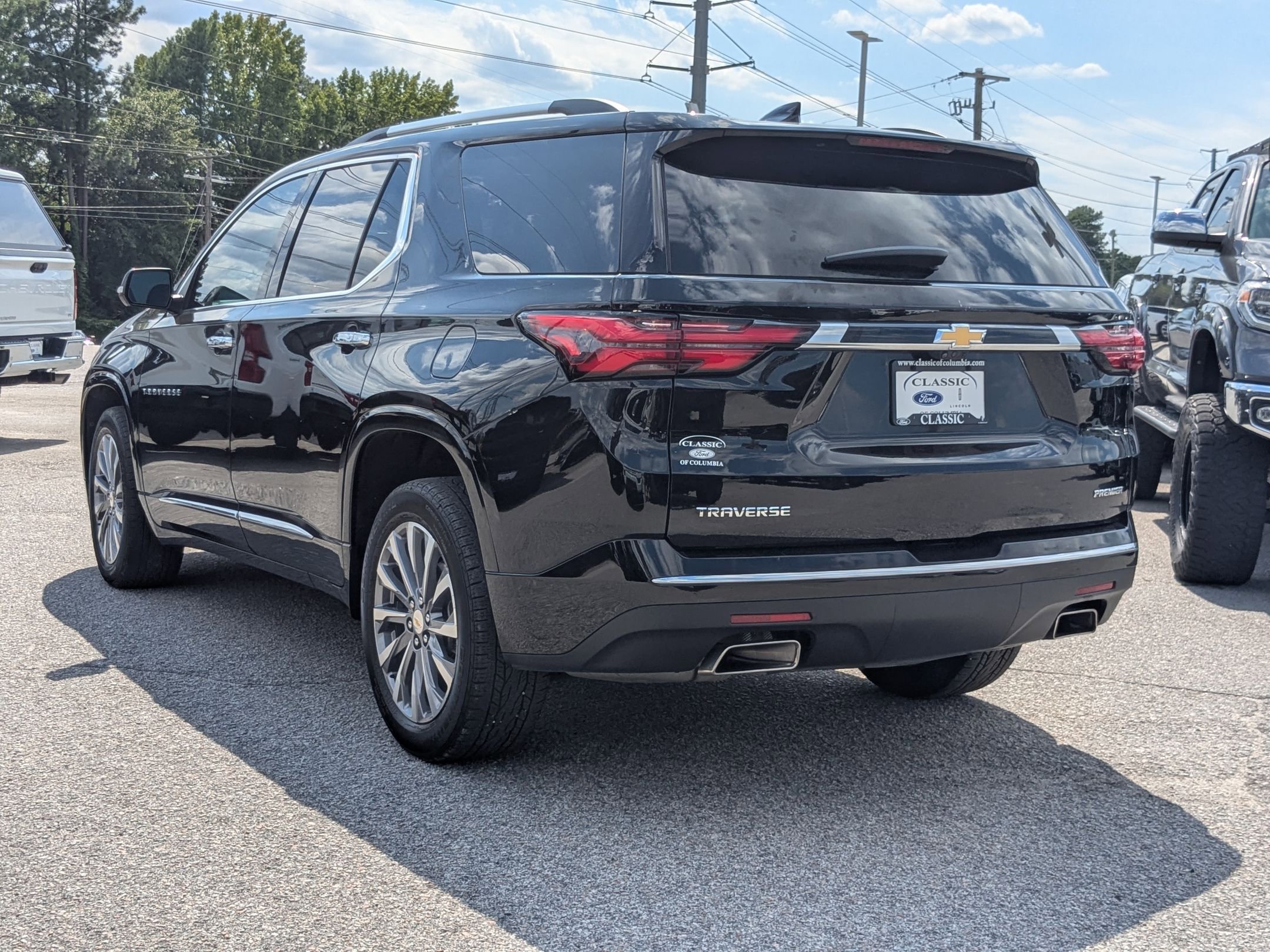 2023 Chevrolet Traverse Premier photo 6