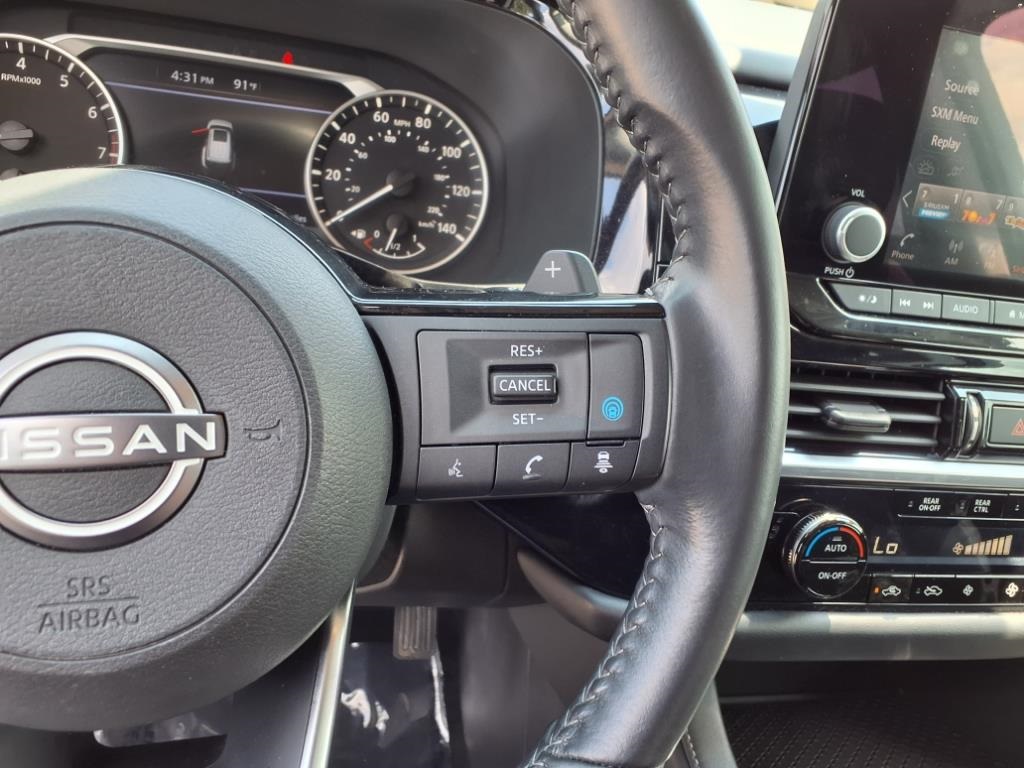2023 Nissan Pathfinder SV photo 16