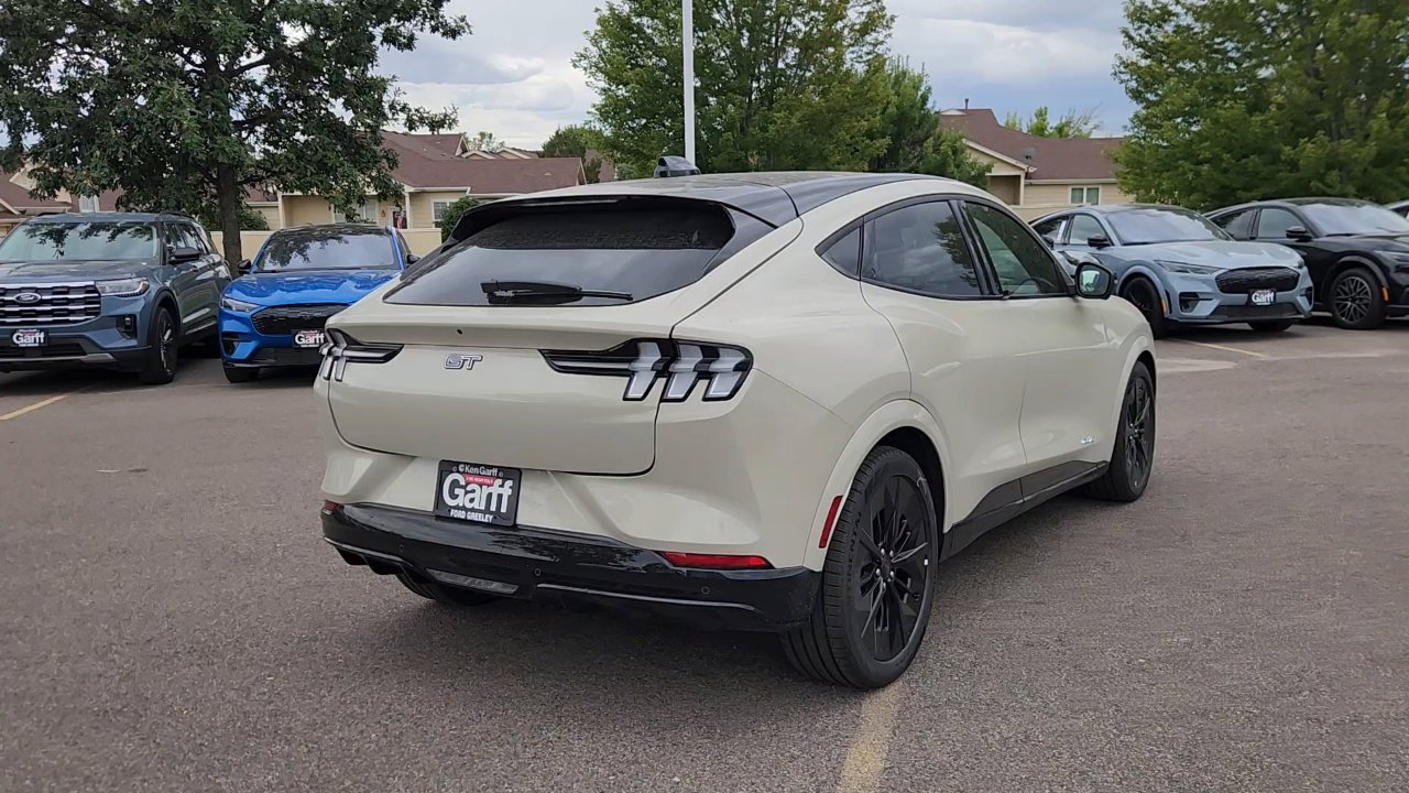 2025 Ford Mustang Mach-E GT photo 8