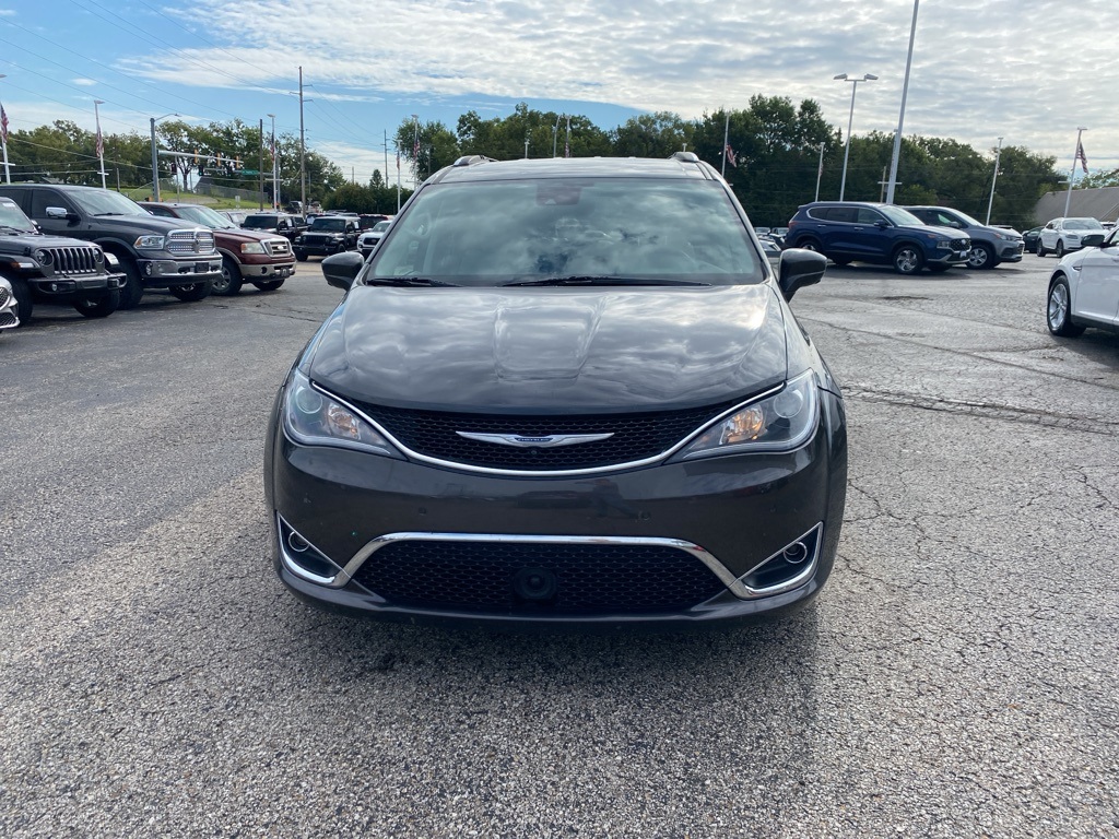 Used 2018 Chrysler Pacifica Touring L Plus with VIN 2C4RC1EG3JR108792 for sale in Kansas City