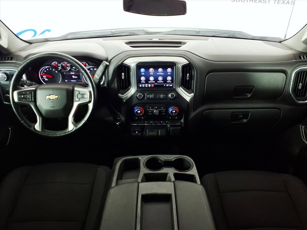 2019 Chevrolet Silverado 1500 LT photo 3