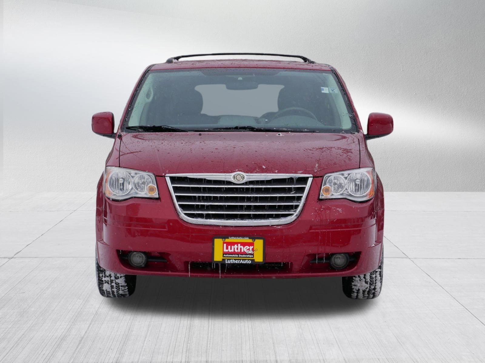 Used 2009 Chrysler Town & Country Touring with VIN 2A8HR54139R507866 for sale in Vadnais Heights, Minnesota