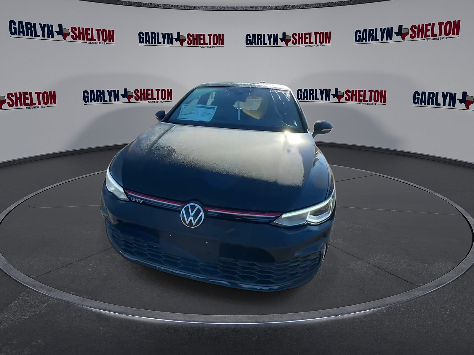2024 Volkswagen Golf GTI SE photo 3
