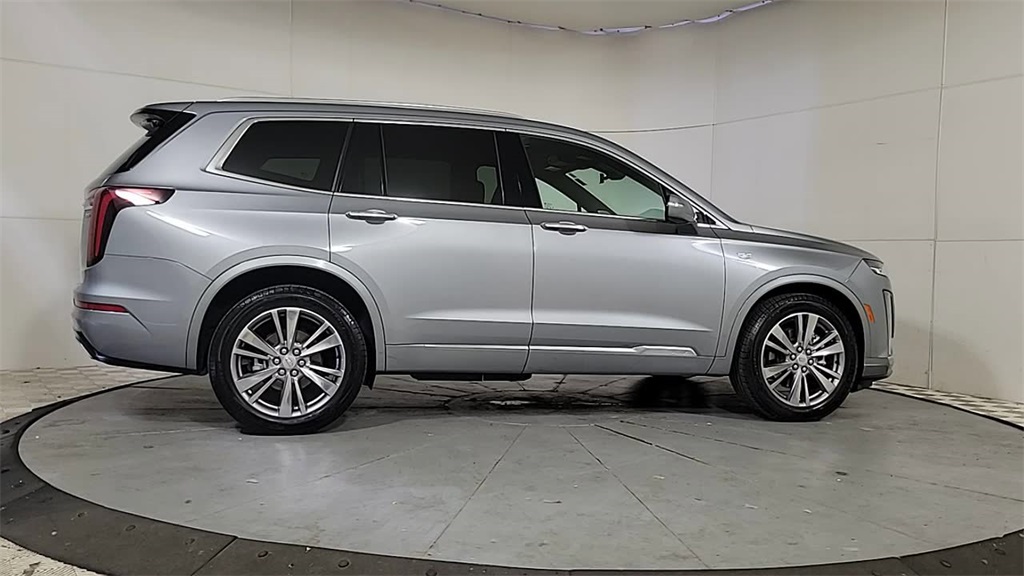 2025 CADILLAC XT6 - Image 8