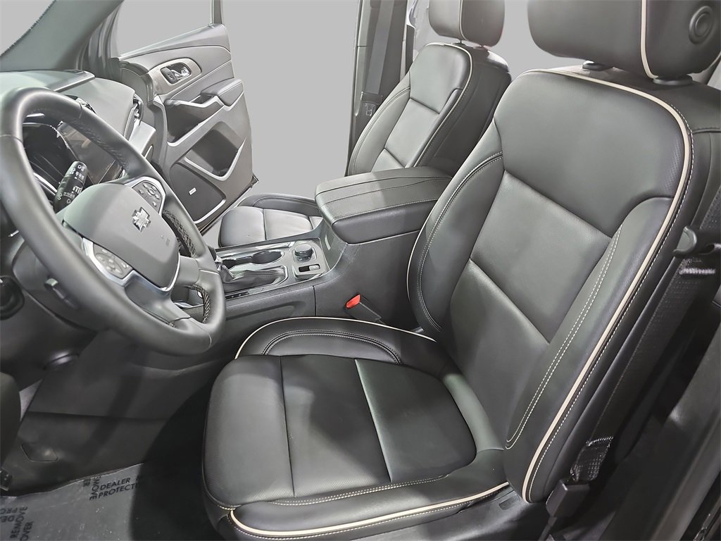 2024 Chevrolet Traverse Premier photo 11