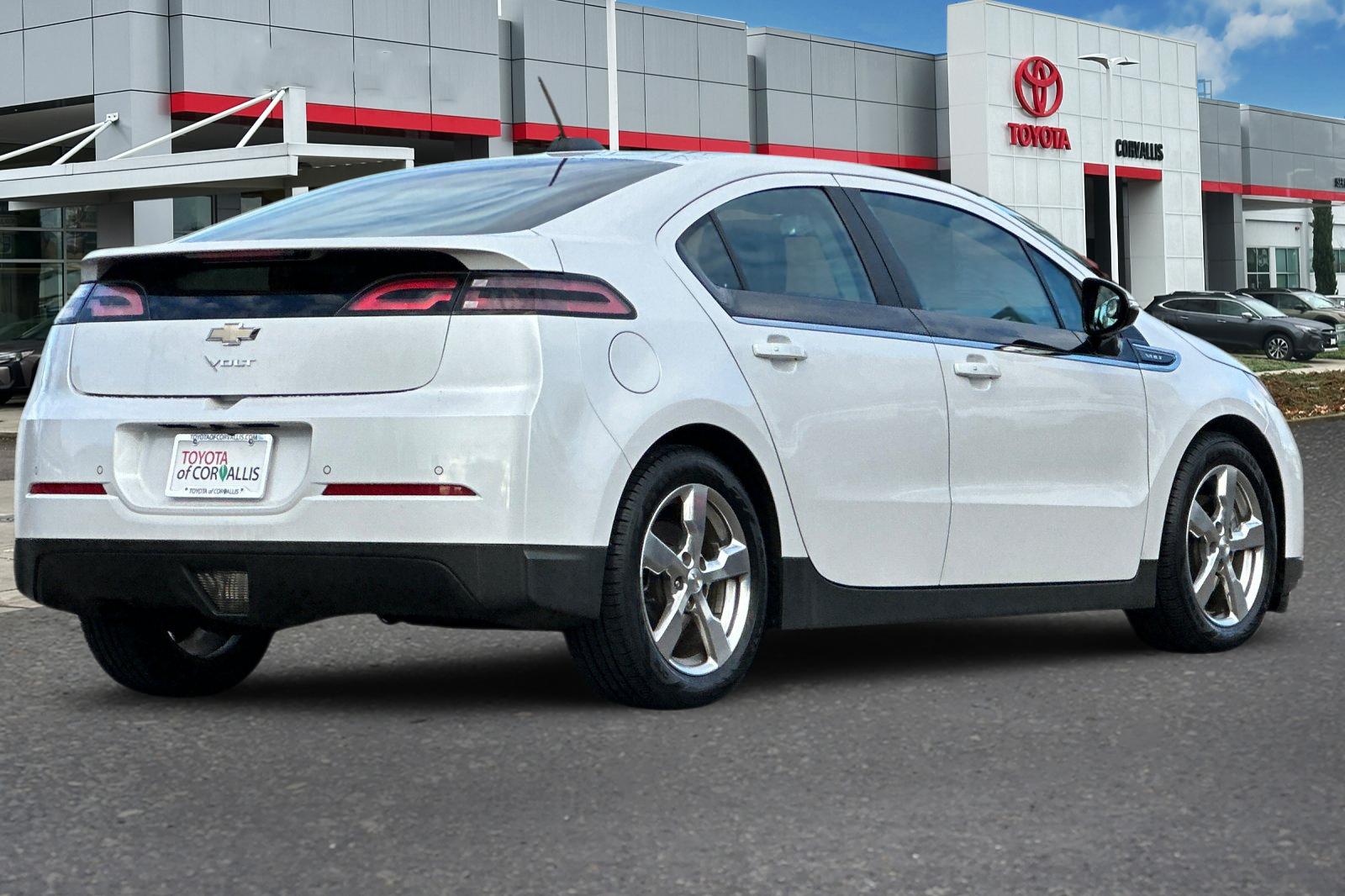 2015 Chevrolet Volt Base photo 3
