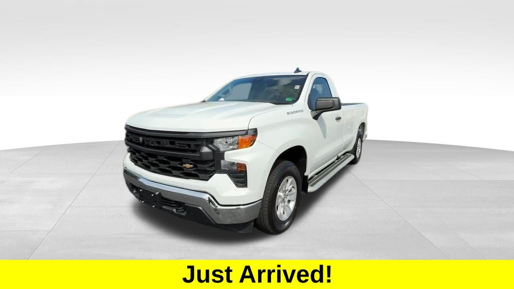 2024 Chevrolet Silverado 1500 photo 2