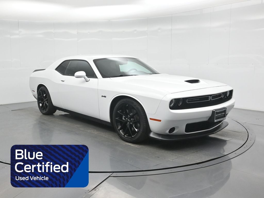 2023 Dodge Challenger R/T's photo