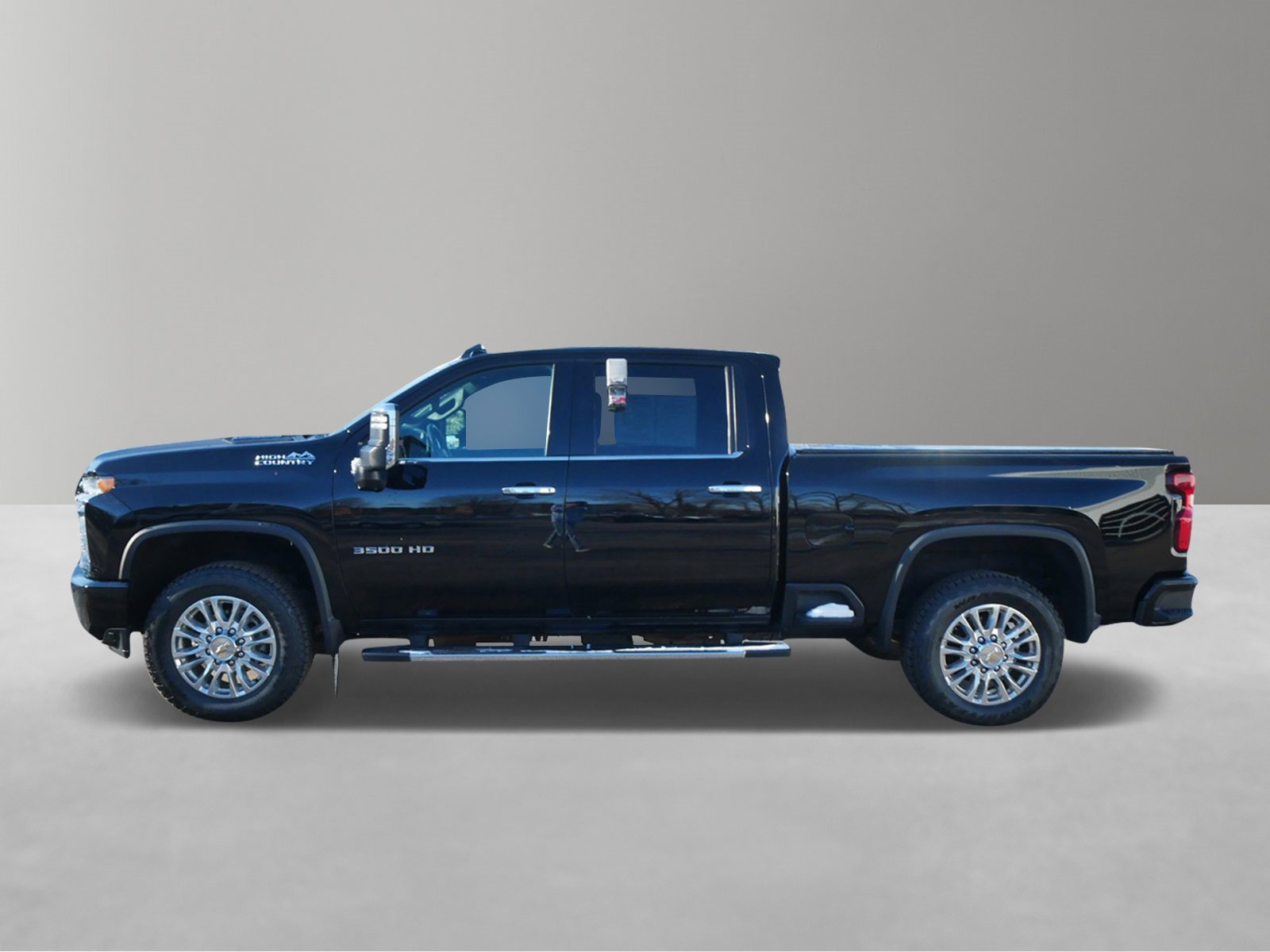 Used 2022 Chevrolet Silverado 3500HD High Country with VIN 1GC4YVEY8NF325621 for sale in White Bear Lake, Minnesota