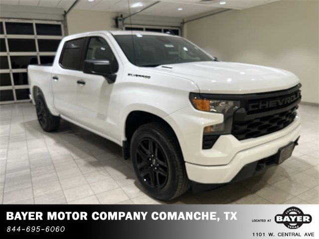 2025 Chevrolet Silverado 1500 Custom photo 3
