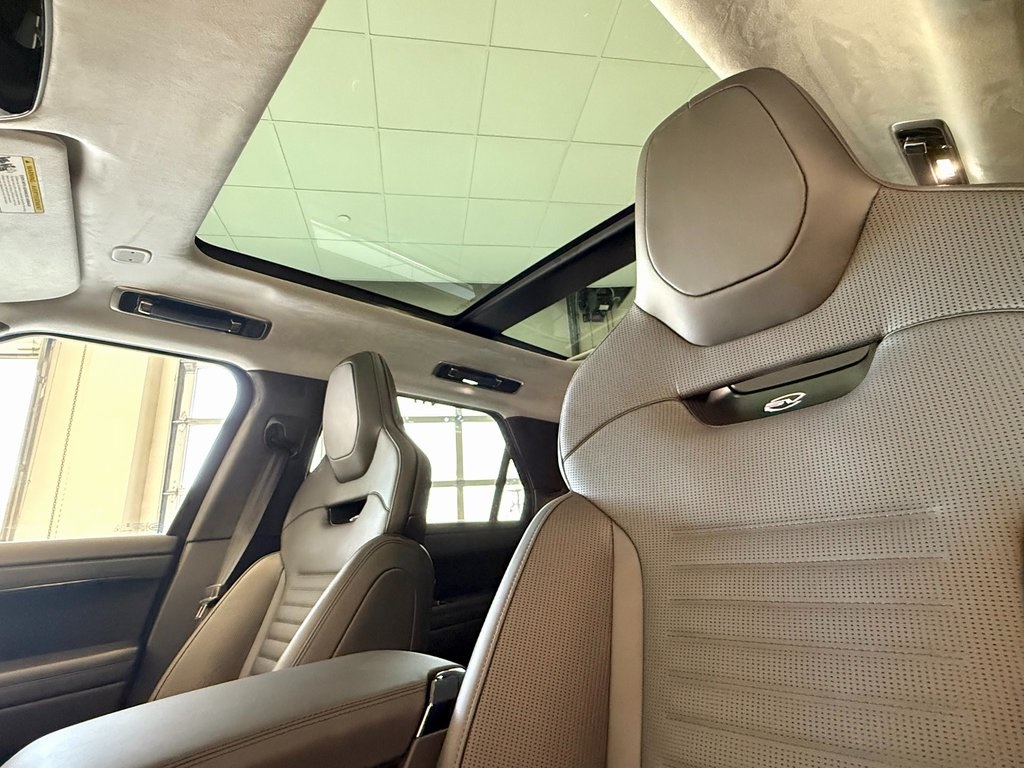 2025 Land Rover Range Rover Sport photo 17