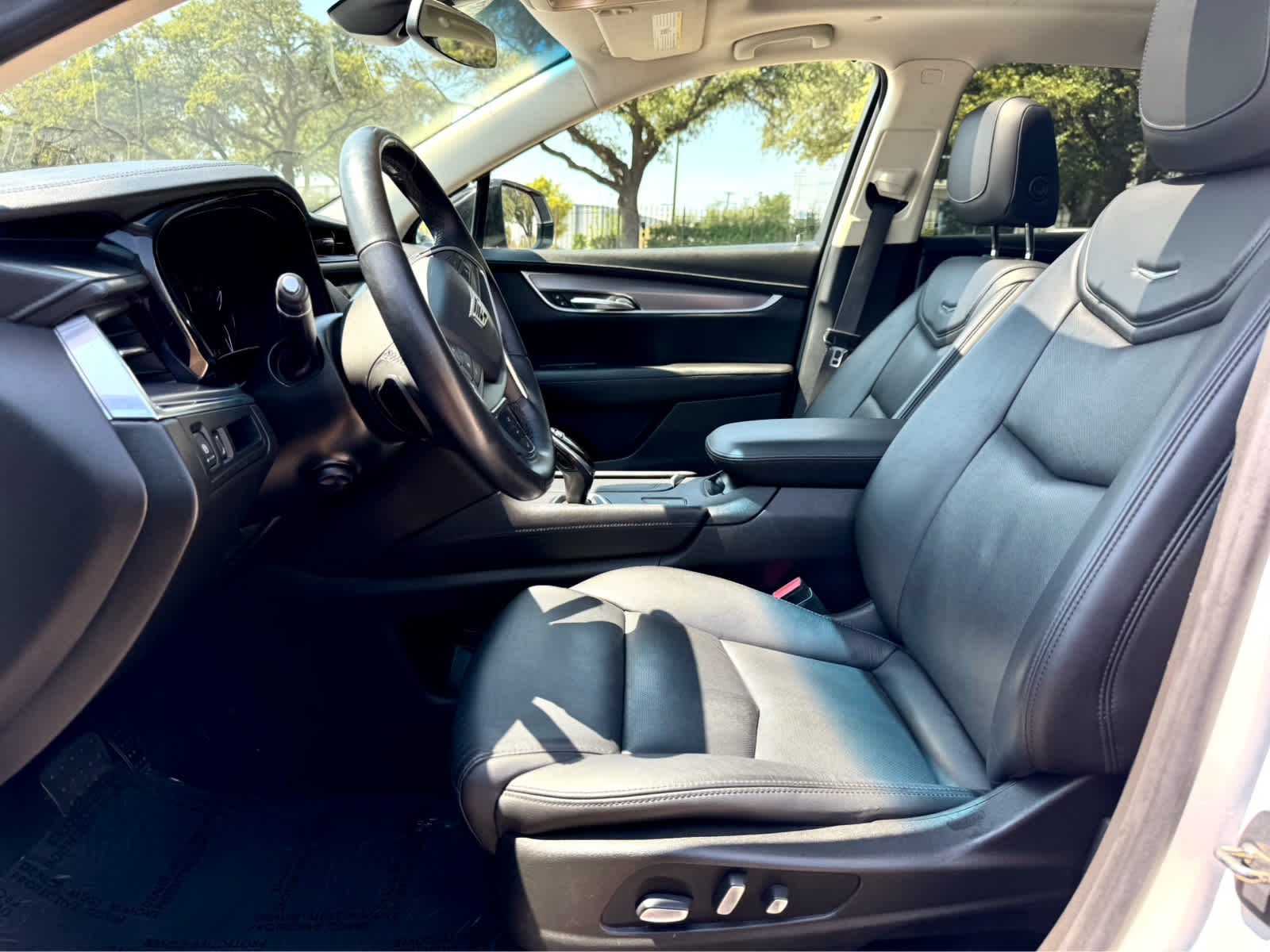 2018 Cadillac XT5 Luxury photo 12