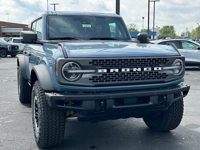2025 Ford Bronco Badlands photo 12