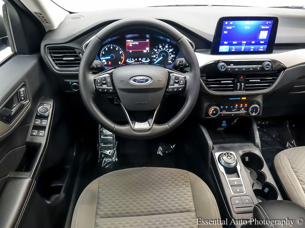 2022 Ford Escape SE photo 10