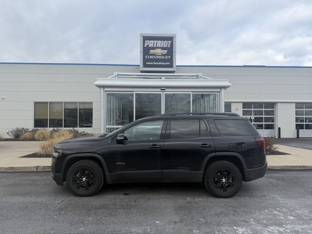 2022 GMC Acadia AT4's photo