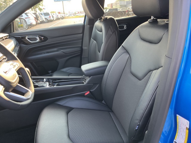 2025 Jeep Compass Latitude photo 8