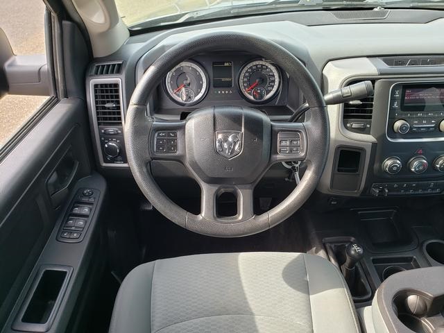 2017 Ram 2500 Tradesman photo 16