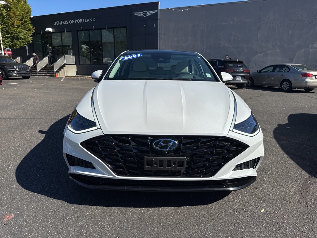 2021 Hyundai Sonata Limited photo 2