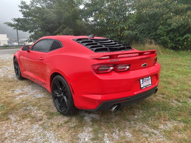 2019 Chevrolet Camaro 1LT photo 5