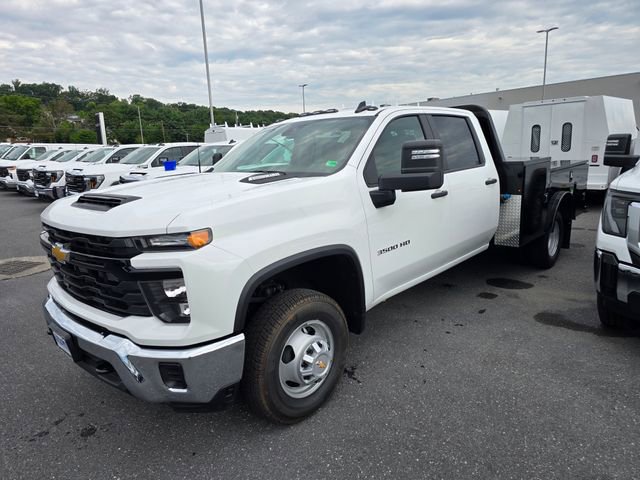 2025 Chevrolet Silverado 3500HD Work Truck photo 3