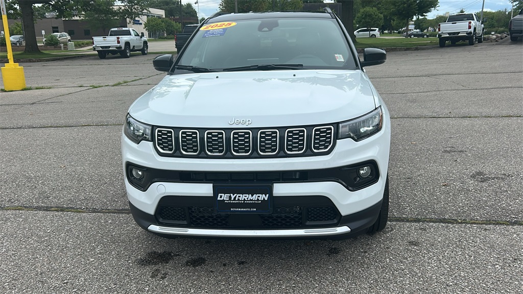 2025 Jeep Compass Limited photo 9