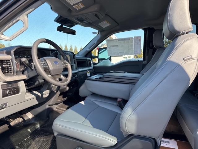 2024 Ford F-550 XL photo 4