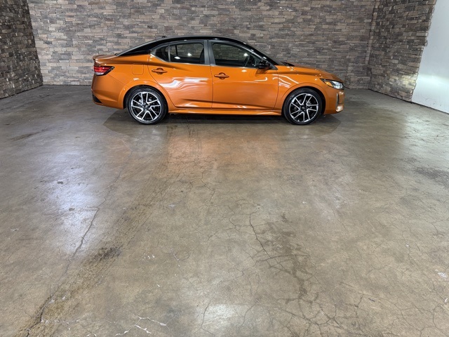 2024 Nissan Sentra SR photo 4