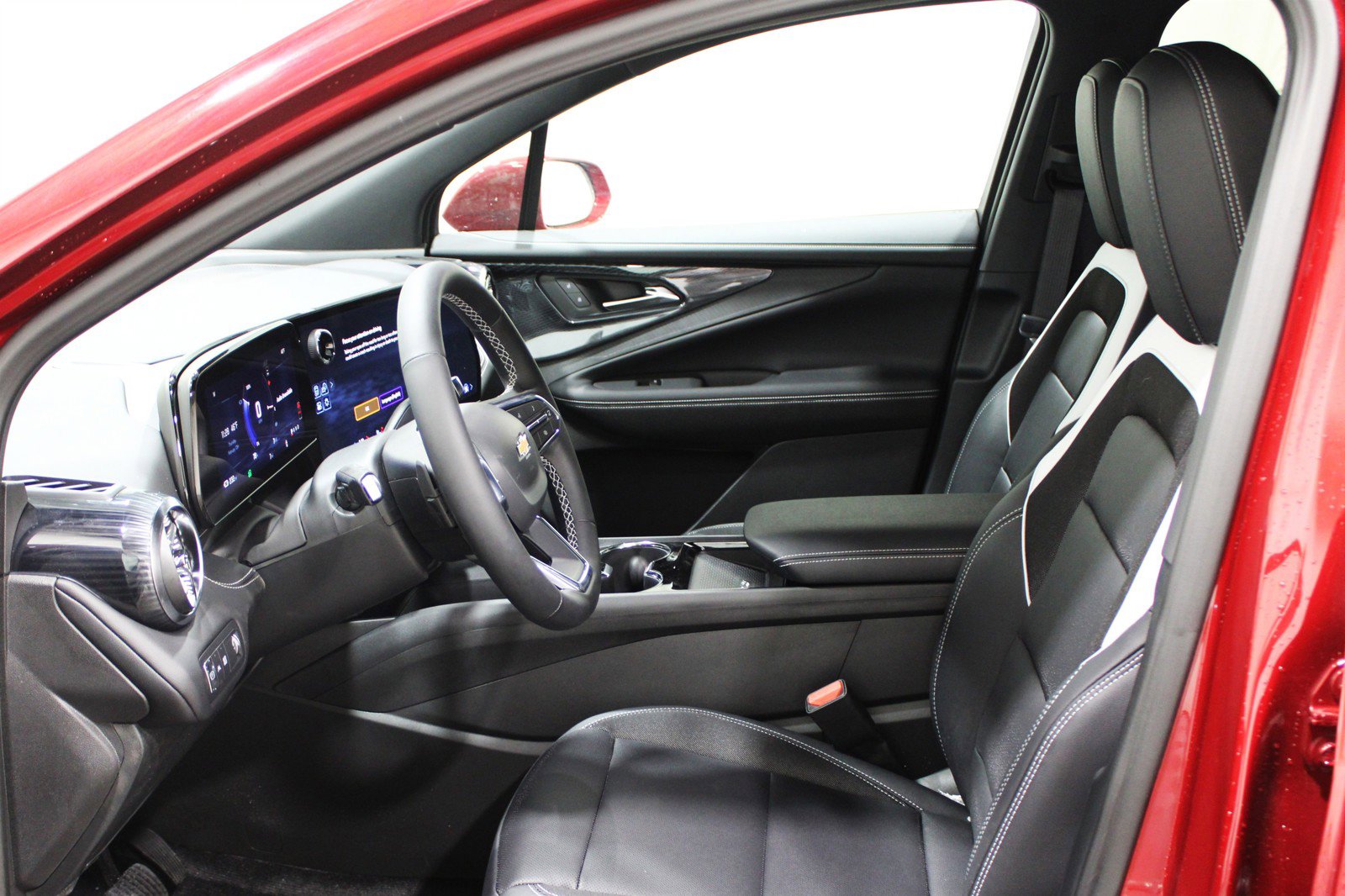 2025 Chevrolet Blazer EV photo 3