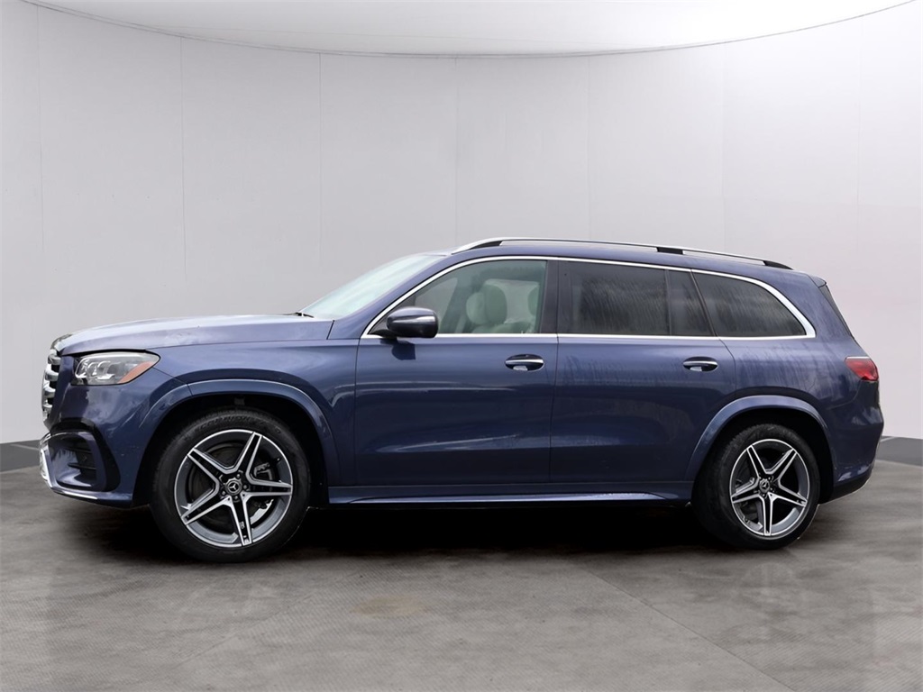 2025 Mercedes Benz GLS 450 4MATIC photo 4