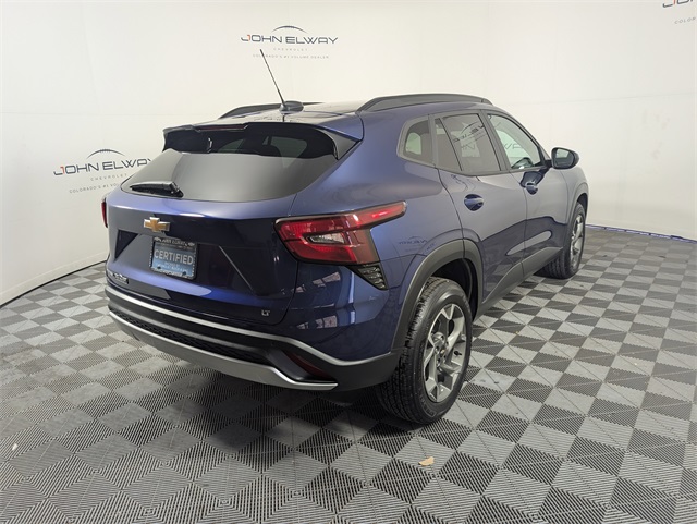 2024 Chevrolet Trax LT photo 4