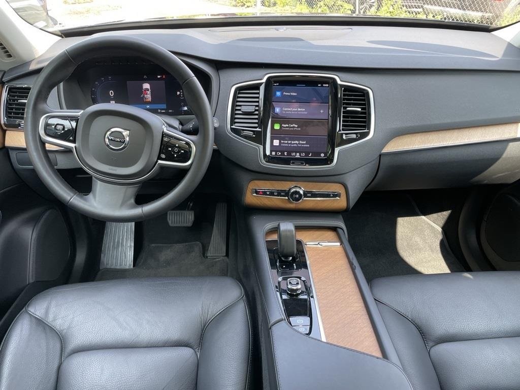 2023 Volvo XC90 Plus photo 9