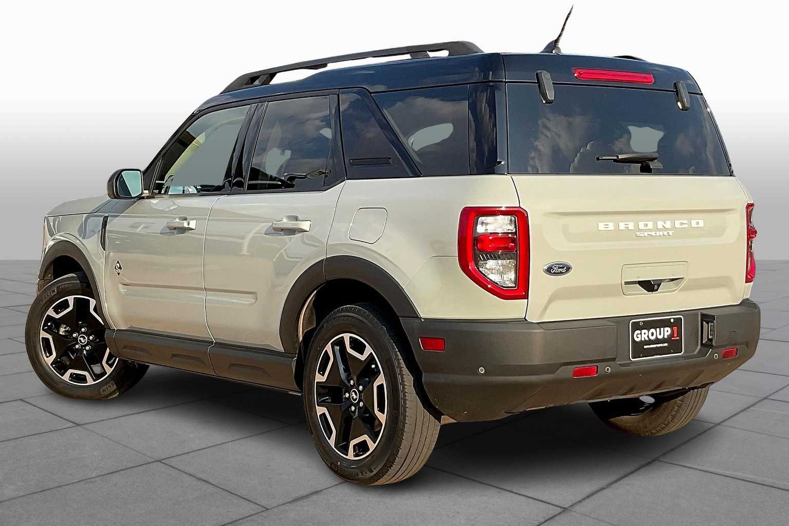 2022 Ford Bronco Sport Outer Banks photo 11