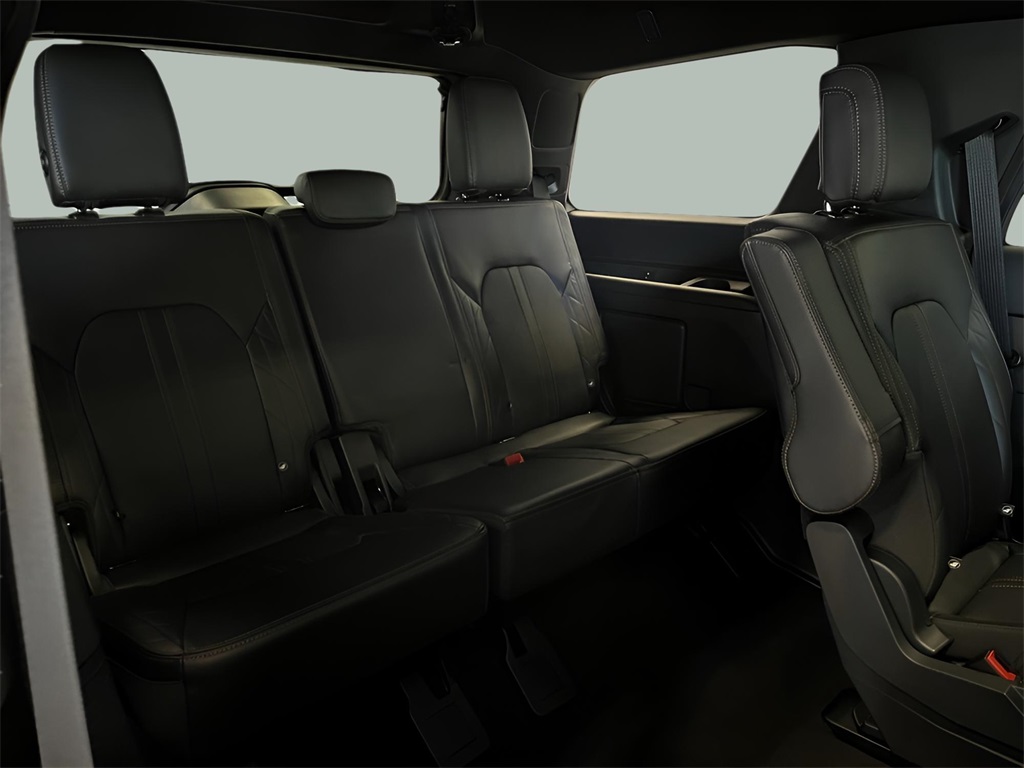 2024 Ford Expedition Platinum photo 25