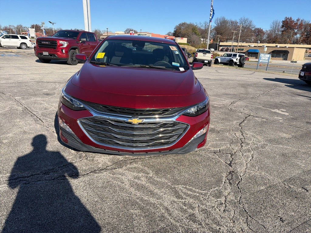 2024 Chevrolet Malibu 1LT photo 3