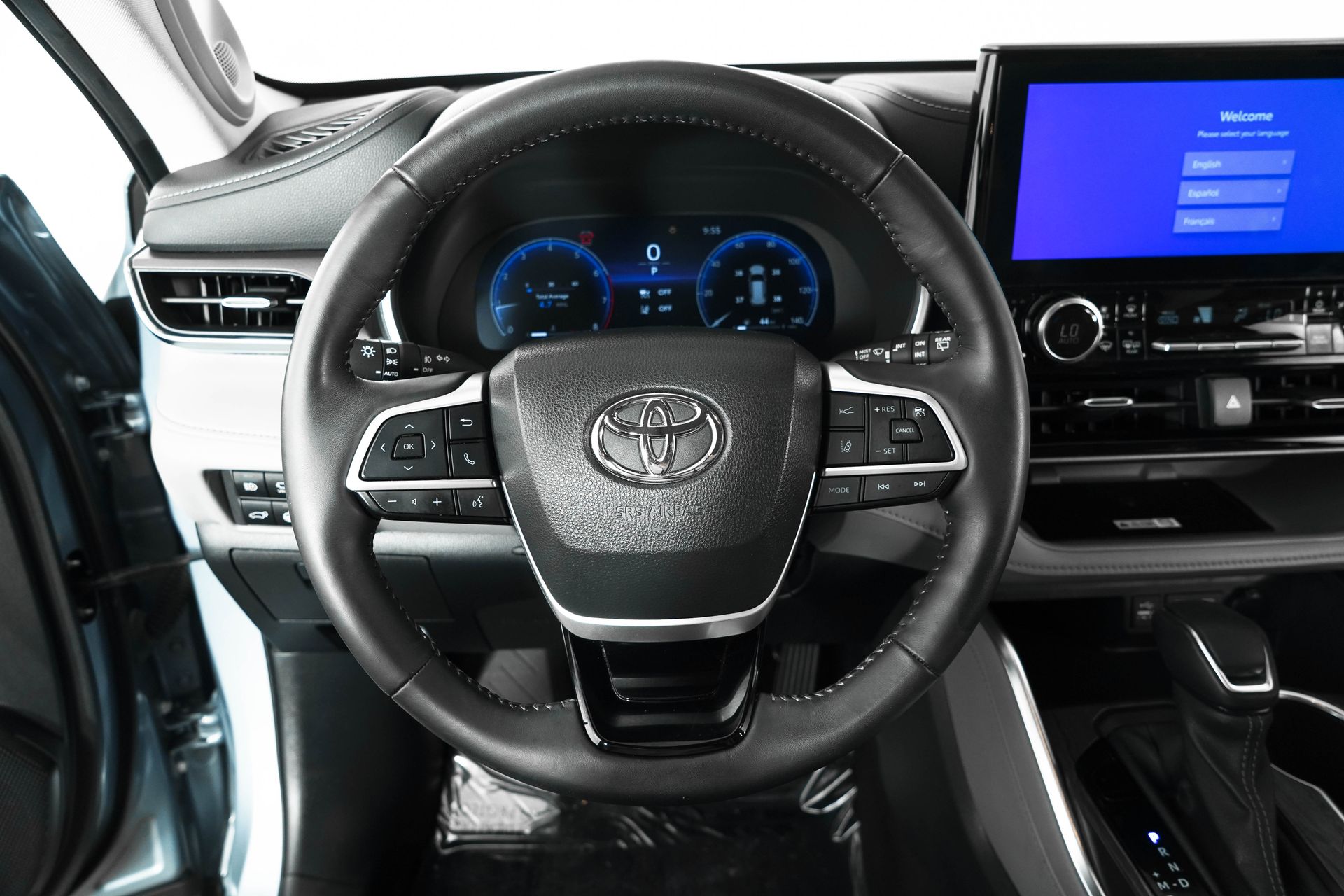 2023 Toyota Highlander L photo 19