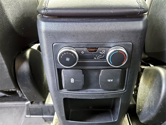 2020 Ford Explorer XLT photo 13