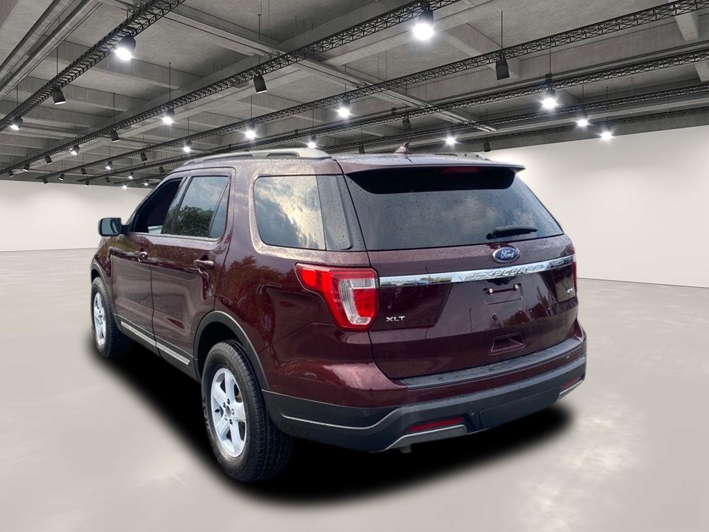 2019 Ford Explorer XLT photo 4