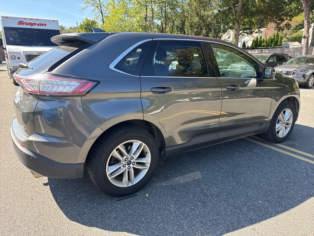 2016 Ford Edge SEL photo 4