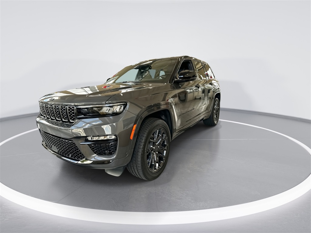 2025 Jeep Grand Cherokee Summit photo 4