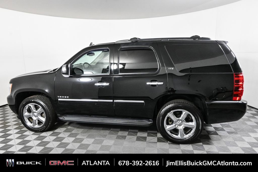 2013 Chevrolet Tahoe LTZ photo 2