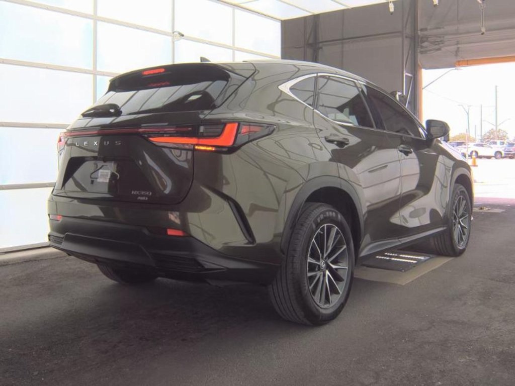 2022 Lexus NX 350 Premium photo 2