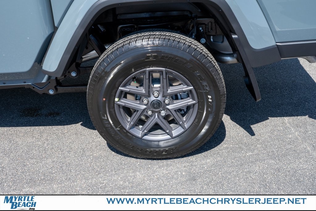 2025 Jeep Gladiator Sport S photo 11