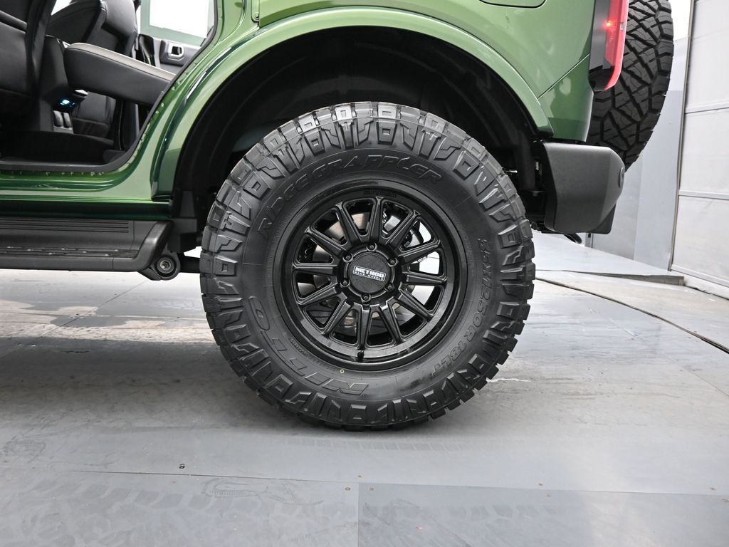 2025 Ford Bronco Outer Banks photo 21