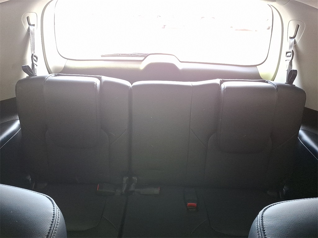 2024 Nissan Armada SL photo 12