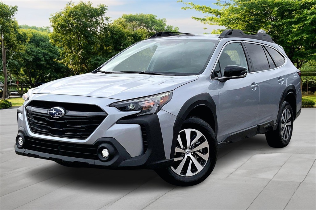 2025 Subaru Outback Premium's photo